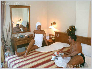 Castello Village Hotel 9